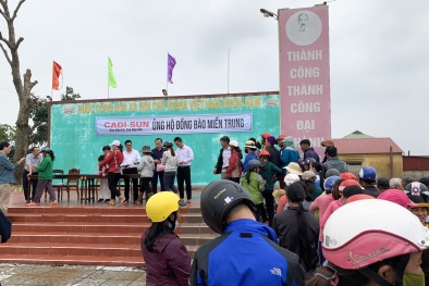 Đem yêu thương về với bà con vùng bão lũ