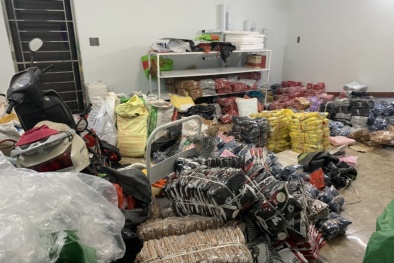 Nhập lậu hàng nghìn sản phẩm quần áo thời trang để bán trên shoppee