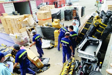Một doanh nghiệp phá seal hải quan, tẩu tán hàng hoá quá cảnh bị khởi tố