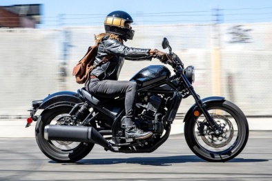 Cận cảnh Honda CMX1100 Rebel 2021: Thêm động cơ 'khủng', ngoại hình cuốn hút