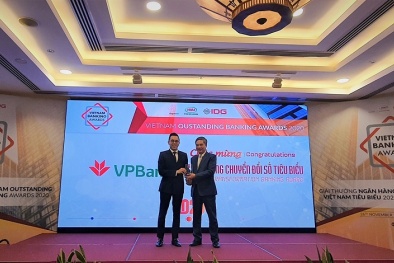 VPBank năm thứ 3 liên tiếp nhận giải thưởng 'Ngân hàng chuyển đổi số tiêu biểu'