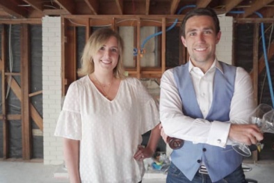 Cặp vợ chồng trẻ kiếm 6 triệu đô la mỗi năm từ YouTube và bất động sản như thế nào?