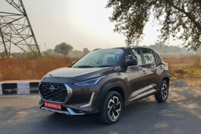 Chếc ô tô SUV Nissan đẹp long lanh mới ra mắt giá chỉ hơn 100 triệu đồng hấp dẫn cỡ nào?