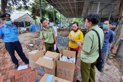 An Giang: Tạm giữ 7.500 cái khẩu trang và nhiều mỹ phẩm xuất xứ Thái Lan