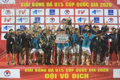 18 chức vô địch và những chuyện lạ ở 'lò luyện đan' cho bóng đá Việt Nam