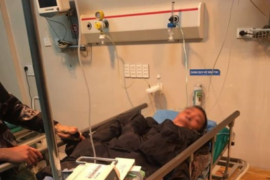 Uống thuốc không tem nhãn mua tại quầy dược bị sốc phản vệ, suýt tử vong