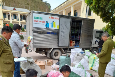 Nhập lậu hàng hóa: Vận chuyển 2.450 chiếc bóng bay vi phạm về nhãn hàng hóa