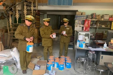 Sơn chống rỉ, sơn ngoài trời chống thấm đã quá hạn sử dụng vẫn ngang nhiên bày bán