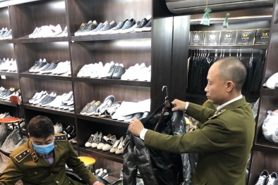 Hà Nội: Cơ sở thuộc chuỗi 'AE shop Việt Nam' bán hàng giả mạo nhiều nhãn hiệu thời trang nổi tiếng 