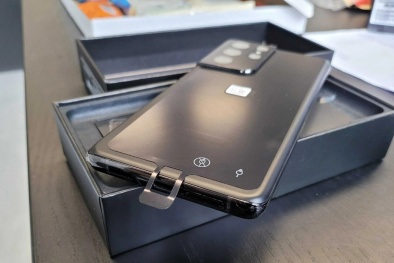 Galaxy S21 mắc lỗi trong thiết kế có thể gây 'tai hại' cho người dùng