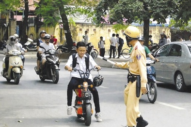 Từ 1/3, xe máy điện phải mua bảo hiểm bắt buộc trách nhiệm dân sự