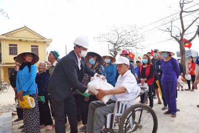 Khẩn trương xuất cấp gạo kịp thời hỗ trợ người dân trong dịp Tết Tân Sửu năm 2021 