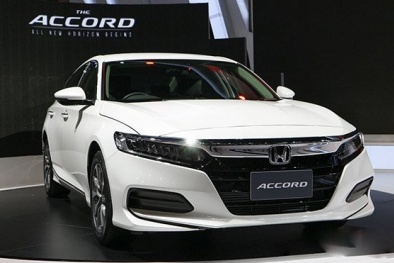Giá xe ô tô Honda: Honda CRV giá từ 998 triệu đồng, điều chỉnh tăng thêm 25 triệu