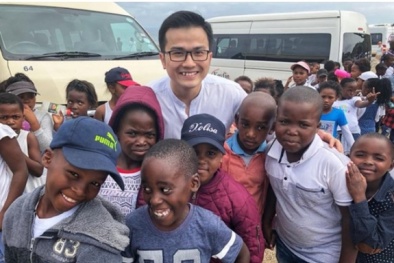 Nhà khoa học Việt Nam đầu tiên được nhận Giải Noam Chomsky