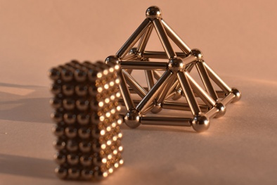 Dán nhãn tiêu chuẩn các sản phẩm nam châm để đảm bảo an toàn của trẻ em