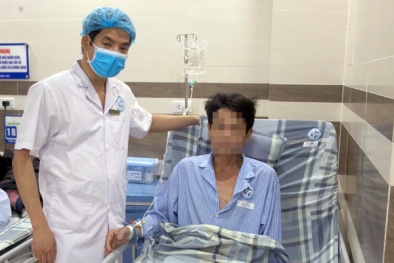 Tự uống thuốc nam điều trị đau cột sống, người đàn ông bị thủng dạ dày