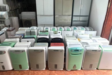 Máy lọc không khí cũ 'sốt' vì thời tiết nồm, ẩm