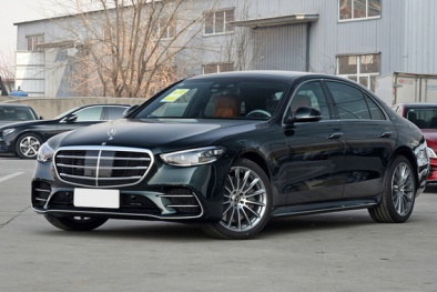 Dính lỗi tín hiệu khẩn cấp, Mercedes triệu hồi tiếp 2,6 triệu xe 