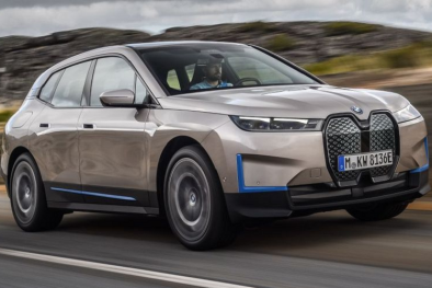 Ra mắt thị trường với mức giá khá cao, xe chạy điện BMW iX có gì đặc biệt?