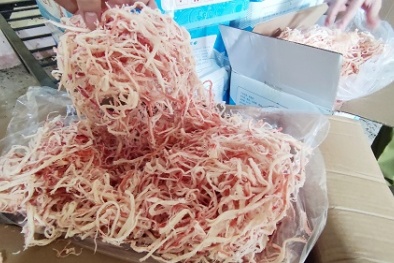Chặn đứng hành vi vận chuyển mực khô ăn liền đem từ Trung Quốc về bán