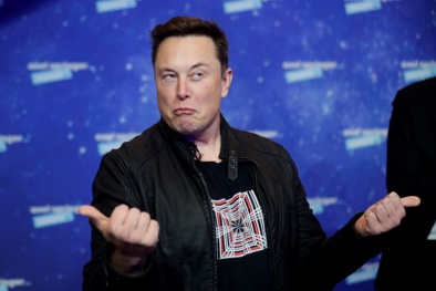 Tỷ phú Elon Musk tự phong là 'Vua công nghệ của Tesla'