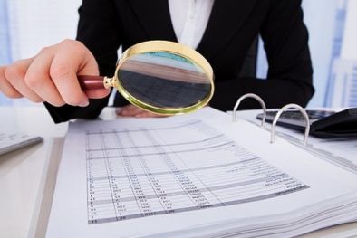 Kinh doanh bết bát, cổ phiếu nhiều công ty bị đưa vào diện cảnh báo