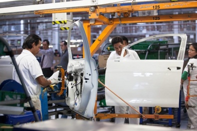 Ngành sản xuất ô tô lao đao vì dịch COVID-19