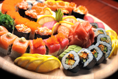 Ăn món sushi sai cách 'mang họa' vào thân và những ai không nên ăn