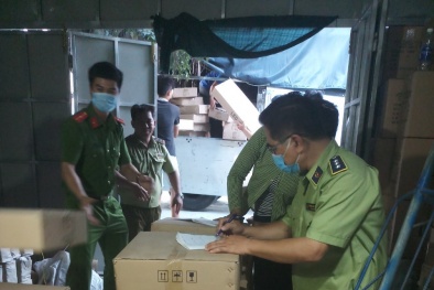 Lắp ráp đèn led vi phạm nhãn hàng hóa, một doanh nghiệp bị phạt hơn 100 triệu đồng 