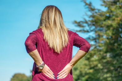 Những hành động có thể gây ra đau lưng dưới và cách phòng tránh