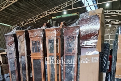 20 tấn hàng có nhiều sản phẩm bị cấm quá cảnh được thu giữ tại Tây Ninh