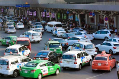 Giảm 90% khách vì COVID-19, loạt hãng taxi nguy cơ phá sản, xin 'cầu cứu' 
