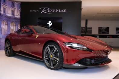 Cận cảnh Ferrari Roma chính hãng vừa ra mắt: Kiểu dáng mềm mại, động cơ công suất 612 mã lực