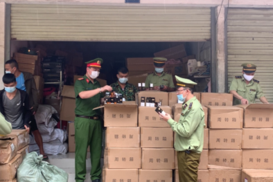 Phát hiện cửa hàng bán hàng nghìn sản phẩm mỹ phẩm nhập lậu