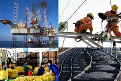 Standard Chartered dự báo Việt Nam sẽ tiếp tục tăng trưởng mạnh mẽ trong năm 2021