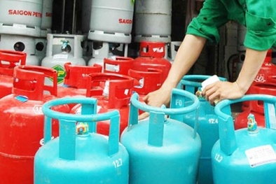 Từ hôm nay giá gas tăng 14.000 đồng/bình 12 kg