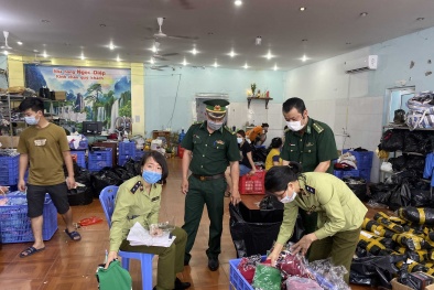 Bắt giữ kho hàng chứa quần áo, thực phẩm, mỹ phẩm nhập lậu tại Quảng Ninh