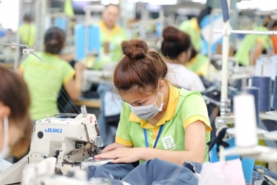 Doanh nghiệp dệt may băn khoăn về cách tiếp cận vaccine cho người lao động