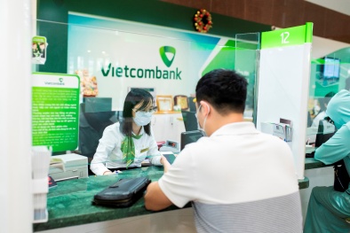 Vietcombank cùng ngành Ngân hàng quyết liệt hiện thực hóa 'mục tiêu kép'