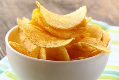 Nhiều nghiên cứu cảnh báo tác hại nguy hiểm khi ăn bim bim thường xuyên