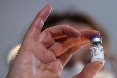 Cảnh báo- Nguy cơ mắc chứng viêm cơ tim khi tiêm vaccine Pfizer và Moderna