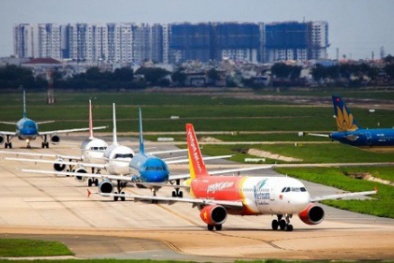 Hàng không: Giới hạn lượng hành khách đến TP.HCM 