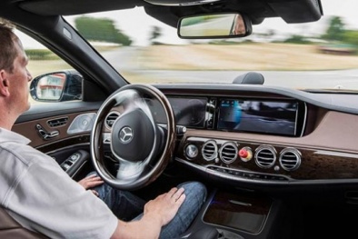 Hoa Kỳ yêu cầu các công ty báo cáo sự cố về công nghệ tự động lái và hỗ trợ người lái