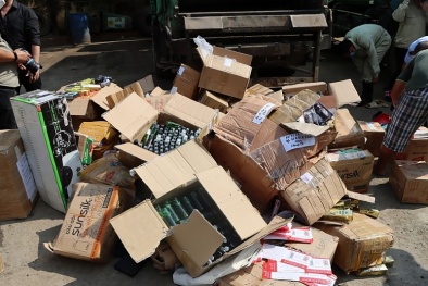 Hà Nội: Tiêu hủy lượng lớn mỹ phẩm, đông trùng hạ thảo không đảm bảo chất lượng