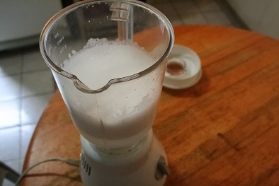 Cẩn trọng phụ gia chống tách đá trong sinh tố