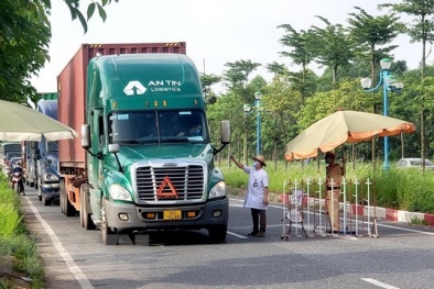 Không kiểm tra xe chở hàng thiết yếu, lương thực phục vụ vùng có dịch COVID-19