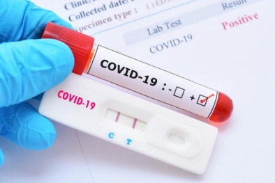 Phát hiện 400 hộp xét nghiệm Covid-19 nhập lậu đang được vận chuyển vào Hà Nội