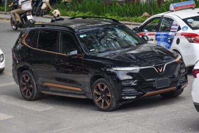 Ngắm dàn xế sang VinFast President khoe uy lực trên phố