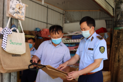 Bán hàng giả, hàng cấm qua thương mại điện tử với nhiều thủ đoạn tinh vi