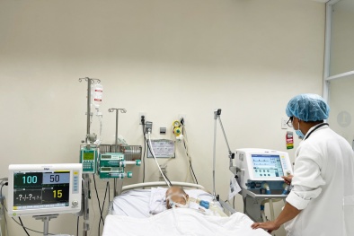 Công ty An Sinh phải giải trình việc ‘thổi phồng’ giá bán máy thở